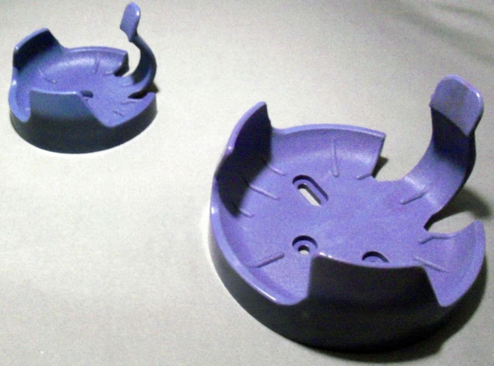 Flask clamps, plastic