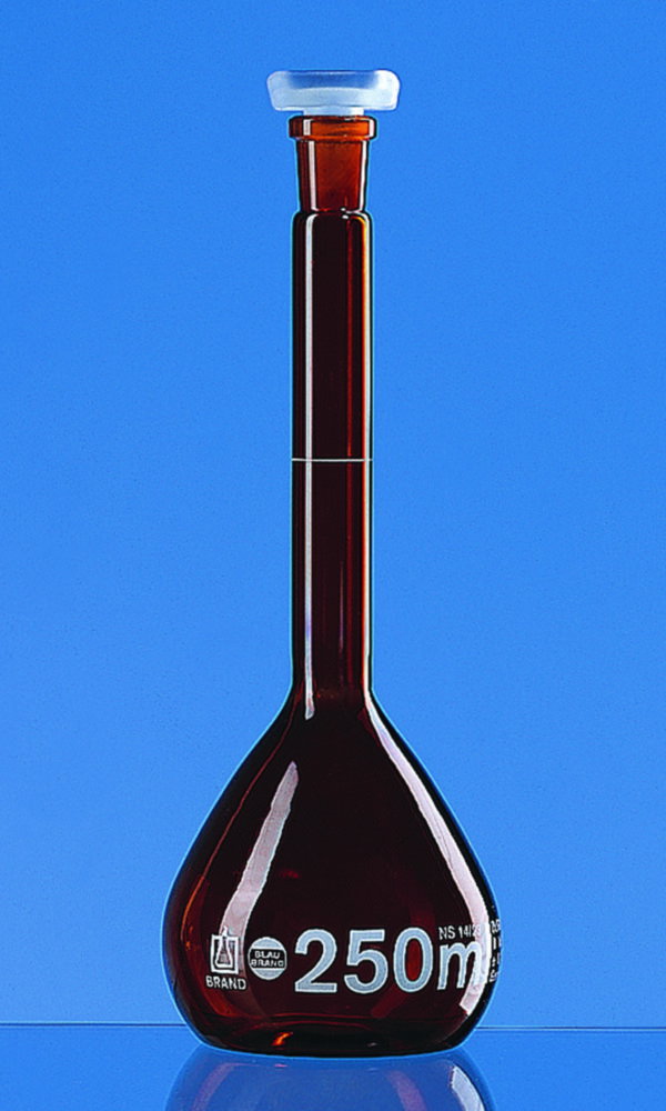 Matracci tarati, vetro borosilicato 3.3, classe A, ambra, graduazione bianca, con tappo in PP