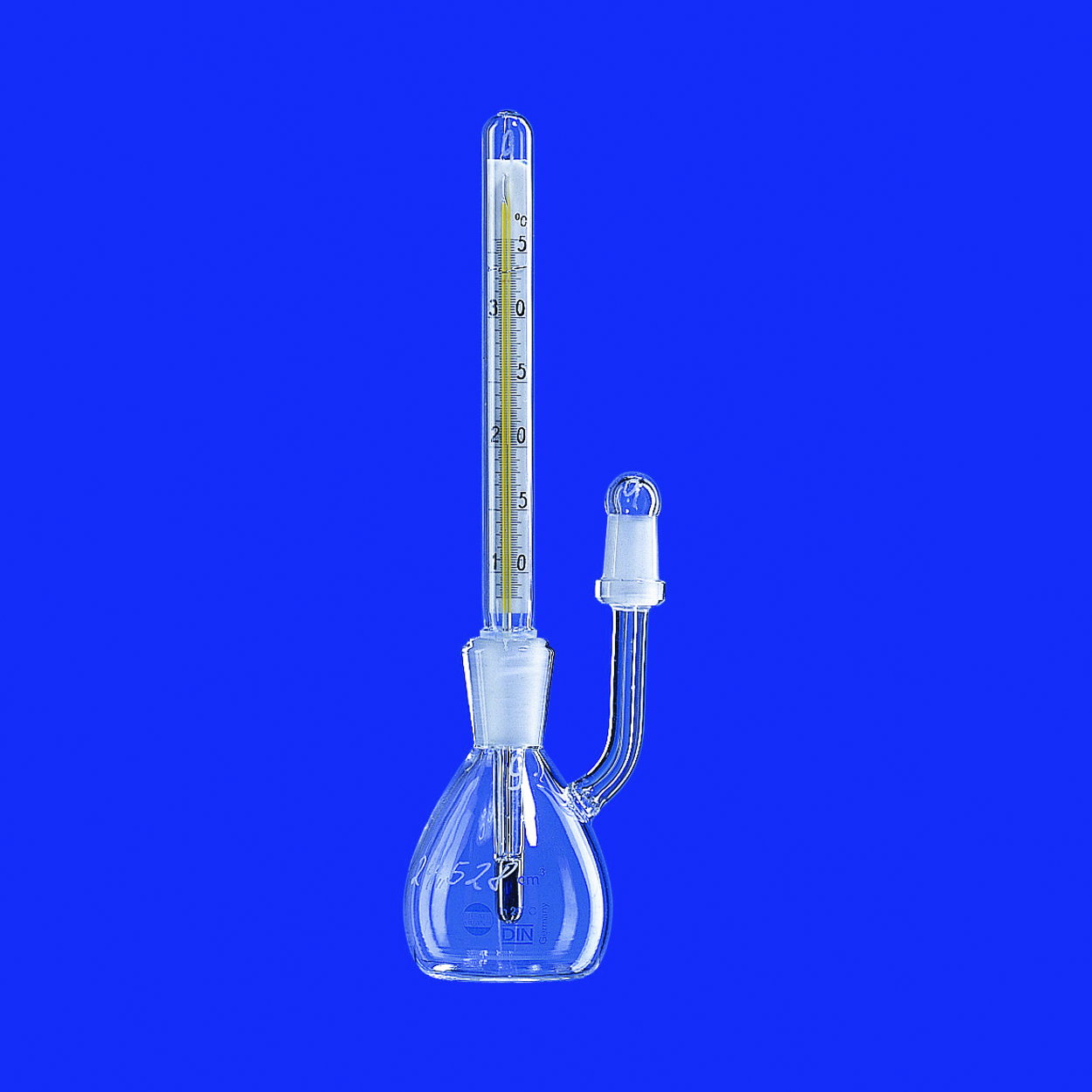 Pycnometers acc. to Gay-Lussac, borosilicate glass 3.3., adjusted, with thermometer and lateral capillary