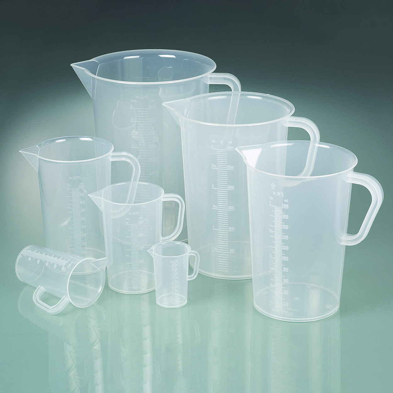 Graduated beakers, PP